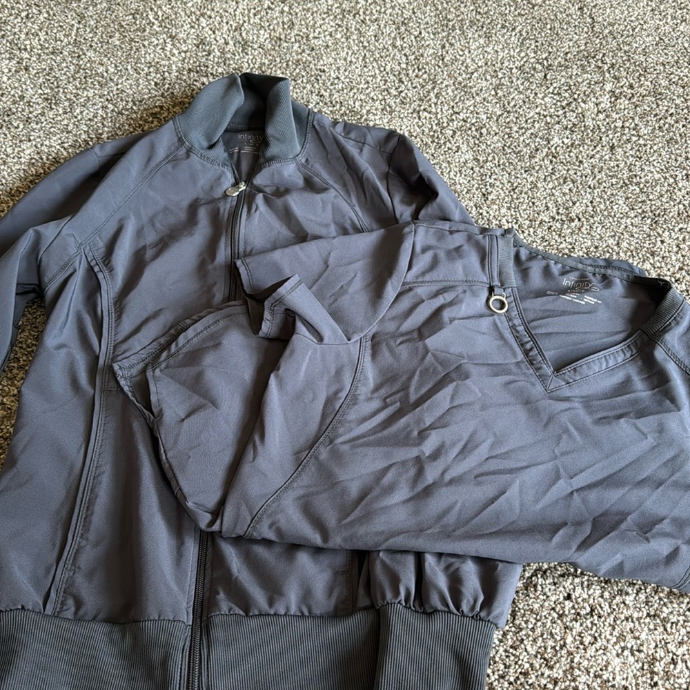Cherokee infinity scrub top and jacket